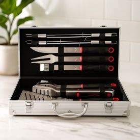 Луксозен Комплект от 11 Инструмента за Барбекю в Алуминиев Куфар – Идеалният Избор за Перфектно Барбекю