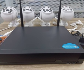 Безжичен WiFi комплект с 4 камери 4К Ultra HD+DVR за видеонаблюдение
