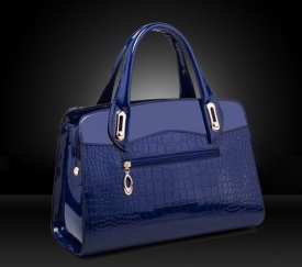 Комплект от дамски чанти в различен размер