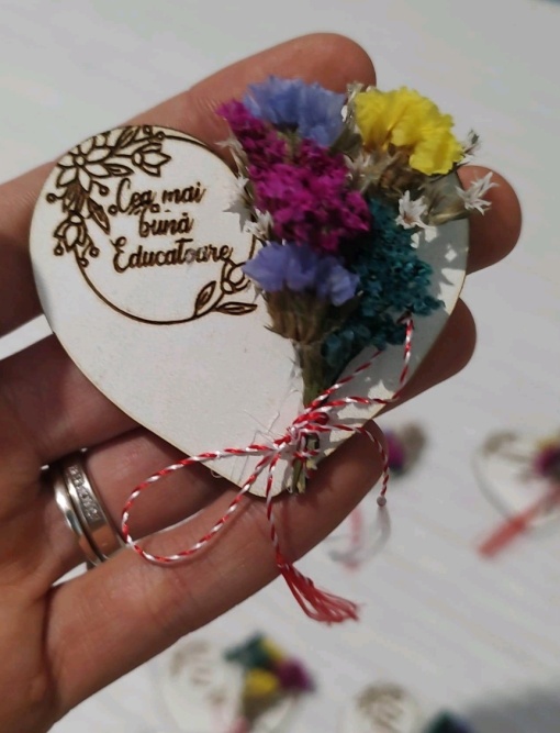Martisor "Cea mai buna educatoare"