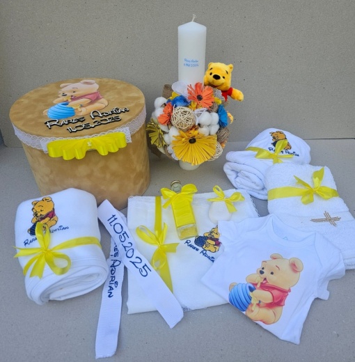 Trusou botez si lumanare tematica Winnie
