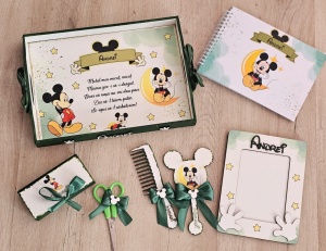 Tavita mot Mikey Mouse Green