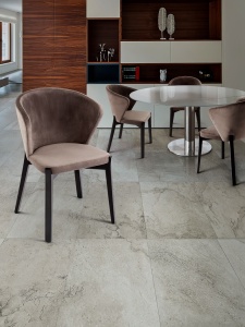 SCAUN DINING AZURA, 84 CM, PIATRA/NEGRU MAT, TAPITERIE DIN CATIFEA SI PICIOARE DIN METAL, STIL MODERN