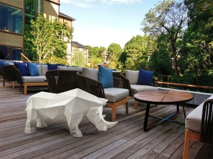 STATUETA DECORATIVA FUTURE RHINO, 103x47 CM, DIN FIBRE DE STICLA SI POLIESTER, STIL MODERN