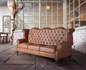 CANAPEA 1195, MARO, DIN PIELE NATURALA, STIL CHESTERFIELD G&C