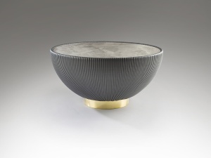 MASUTA DE CAFEA CANDY, 72 CM, EFECT DE MARMURA GRI/AURIU/GRI, BLAT DIN PIATRA SINTERIZATA SI PICIOR DIN PIELE SI METAL, STIL MODERN - Img 3