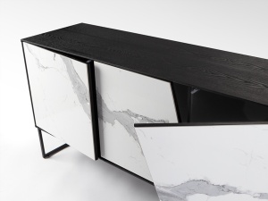 COMODA/BUFET KERALA, 160 CM, EFECT DE MARMURA ALBA/NEGRU/NEGRU MAT, DIN MDF, CERAMICA SI CADRU DIN METAL, STIL MODERN - Img 7