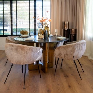 MASA DINING COLLADA, 130 CM, EFECT DE MARMURA NEAGRA/AURIU ANTICHIZAT, DIN MARMURA SI METAL, RICHMOND INTERIORS - Img 3