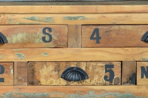 MASUTA DE CAFEA 110CM, MARO/NEGRU, DIN LEMN RECICLAT SI METAL, STIL VINTAGE/INDUSTRIAL - Img 3