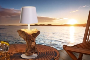 VEIOZA CU TOUCH, HYPNOTIC TO GO, DIN LEMN SI ABAJUR, 30CM, ARTIM GROUP SELECTION - Img 5