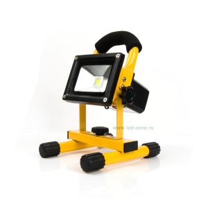 Proiector LED 10W Acumulator si Suport - Img 1