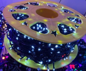 Instalatie Pom Craciun 1000 LED-uri Diverse Culori Fir Negru - Img 2