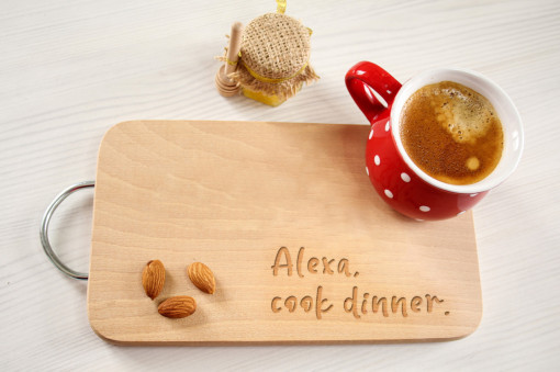 Tocator lemn maner metal personalizat Alexa cook dinner