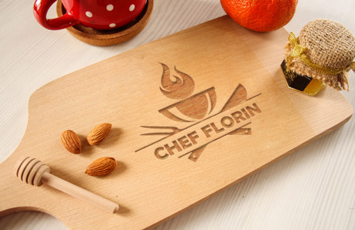 Tocator lemn clasic personalizat cu nume Chef gratar