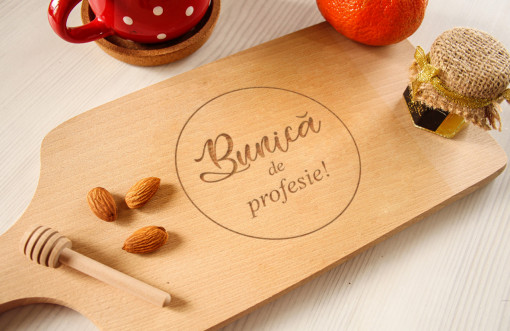 Tocator lemn clasic personalizat Bunica de profesie