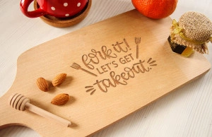 Tocator lemn clasic personalizat Fork it let's get takeout