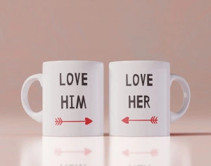 Set 2 cani personalizate LOVE HER LOVE HIM