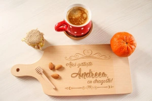 Tocator lemn clasic personalizat cu nume Gateste cu dragoste - Img 3