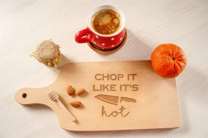Tocator lemn clasic personalizat Chop it like it's hot - Img 2