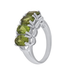 Inel din argint cu peridote