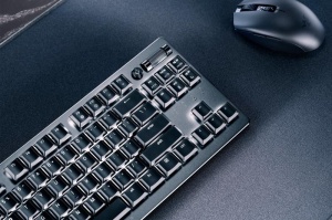 Tastatura Razer DeathStalker V2 Pro Tenkeyless, wireless, bluetooth, cu fir, conectivitate Razer™ HyperSpeed Wireless (2.4 Ghz), Bluetooth, sau Type-C, switch Razer™ Low-Profile Optical Switches (Linear), butoane programabile, optiune gaming mode, - Img 9