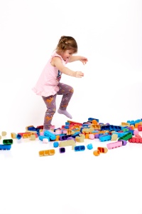 Set de construcție cuburi moi Gerardo’s Toys 42 piese – jucărie educativă senzorială soft pentru bebeluși și copii 6+ luni | cuburi sigure, motricitate, creativitate, material antibacterian - Img 11