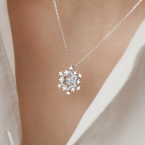 Colier Cu Lantisor Din Argint -- Lovely Snowflake--ARG04A - Img 1