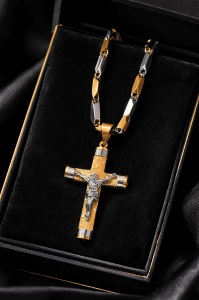 Colier Religios Cruce cu Iisus – Inox Placat Aur 14K, Lanț Elegant cod LC222F - Img 5