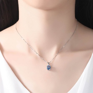 Lantisor Argint Femei Un Accesoriu de Impact: Piatra Blue Topaz în Montură Clasica Arg128E - Img 2