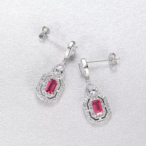 Cercei ARGINT Red Crystal Patrat Eleganti Arg398D - Img 7