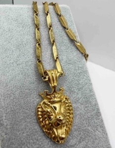 Lanț Inox Bărbați cu Pandantiv Leu, Model deosebit Versace, Placat Aur 18K Model Grecesc, Pandantiv Leu Regal lc15Z - Img 2