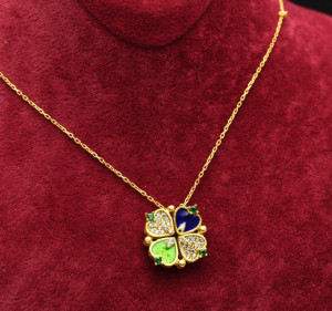 Lantisor Argint Trifoi Se Deschide in 4 Inimioare magnetic -Four Leaf-- Pentru Femei Placat aur MulticolorARG134E - Img 1