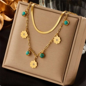 Set Coliere Aurii cu Pandantive Flori si Piatra Turcoaz – Accesoriu Elegant pentru Femei N1759