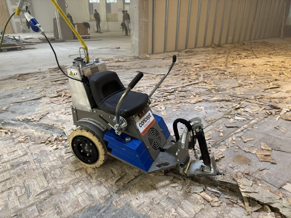 wood-flooring-removal-commercial-spaces