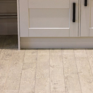  Altro-Wood_Castle-Oak_WSM2075_web www.linoleum.ro
