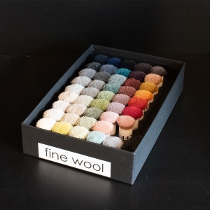 Mocheta rezidentiala din lana B.I.C. Carpets Handtuft Flow Base color FW 301 Line color FW 710