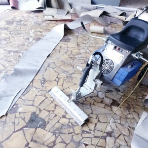 Decopertare covor PVC si curatare adeziv pardoseala - Img 4
