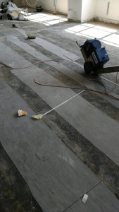 decopertare pardoseli linoleum