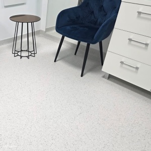 Covor PVC Tarkett iQ Eminent - White 904 Alb - Img 4