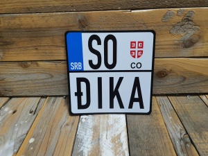 ukrasna tablica za motor