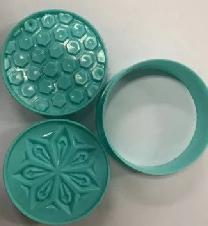Stampile biscuiti, fursecuri, model de fagura si floare, 2 buc. - Lumea
