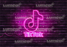 Imagine comestibila tort din Zahar logo "TikTok" - Lumea