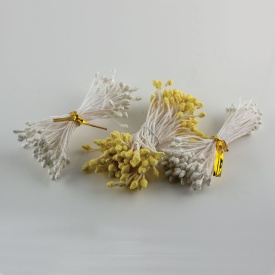 Mix Stamine Alb sidefat si Galben sidefat, 3mm, 240 buc. - Lumea