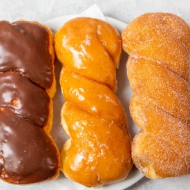 Tava de copt "Doughnut Twist" - Wilton - Img 3