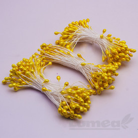 Цвят на тичинките жълт 3 mm