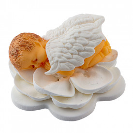 Bebe ingeras dormind pe o floare alba din pasta de zahar - Lumea