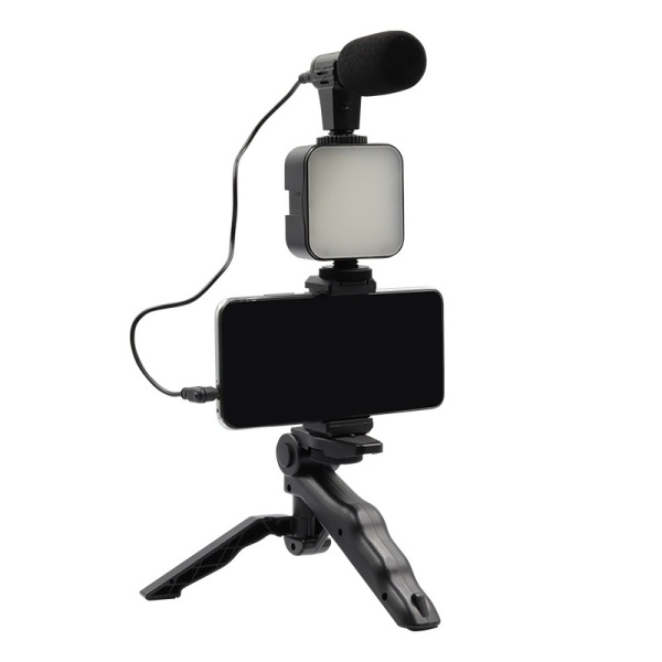 Set pentru vloguri 4 in 1 cu microfon, lampa LED, trepied si suport de telefon