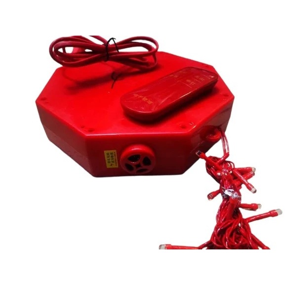 Instalatie cu leduri multicolore si zgomote de simulare artificii