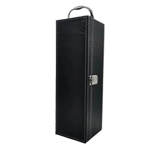 Caseta eleganta din piele ecologica pentru o sticla si 4 accesorii pentru vin - Img 5