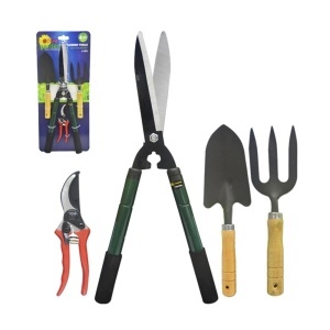 Set 4 unelte pentru gradinarit cu maner din lemn